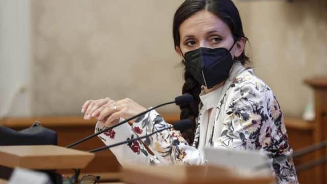 Maria Rachele Ruiu nella sala Nassirya del Senato durante la conferenza stampa Primo Report sulle violazioni delle libertà fondamentali causate dalle leggi sullomotransfobia, Roma, 9 Giugno 2021. ANSA/GIUSEPPE LAMI